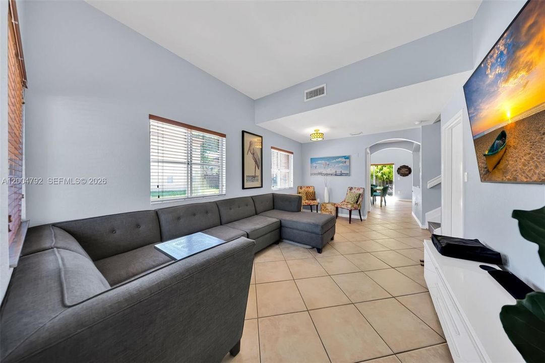 For Sale: $479,000 (3 beds, 2 baths, 1812 Square Feet)