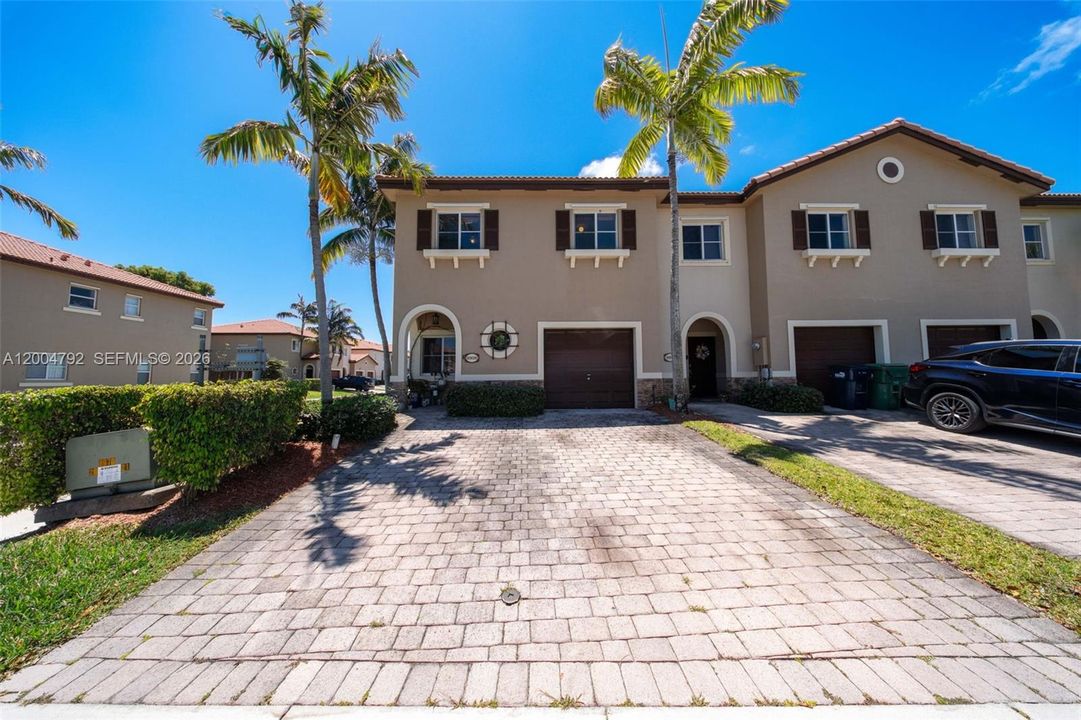 For Sale: $479,000 (3 beds, 2 baths, 1812 Square Feet)