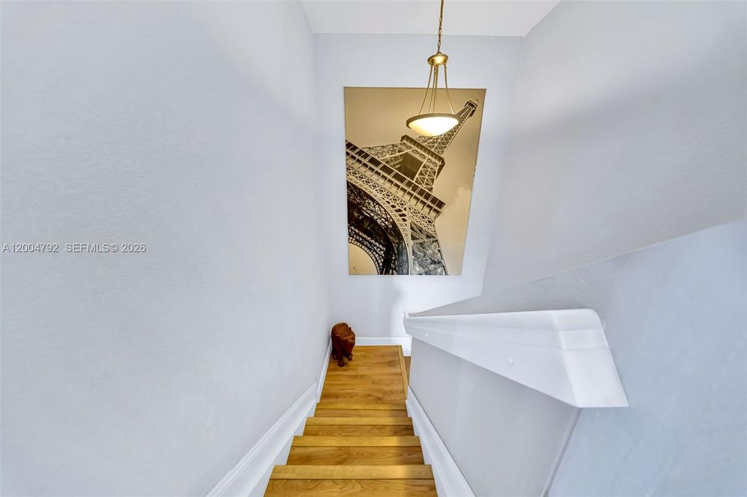 For Sale: $479,000 (3 beds, 2 baths, 1812 Square Feet)
