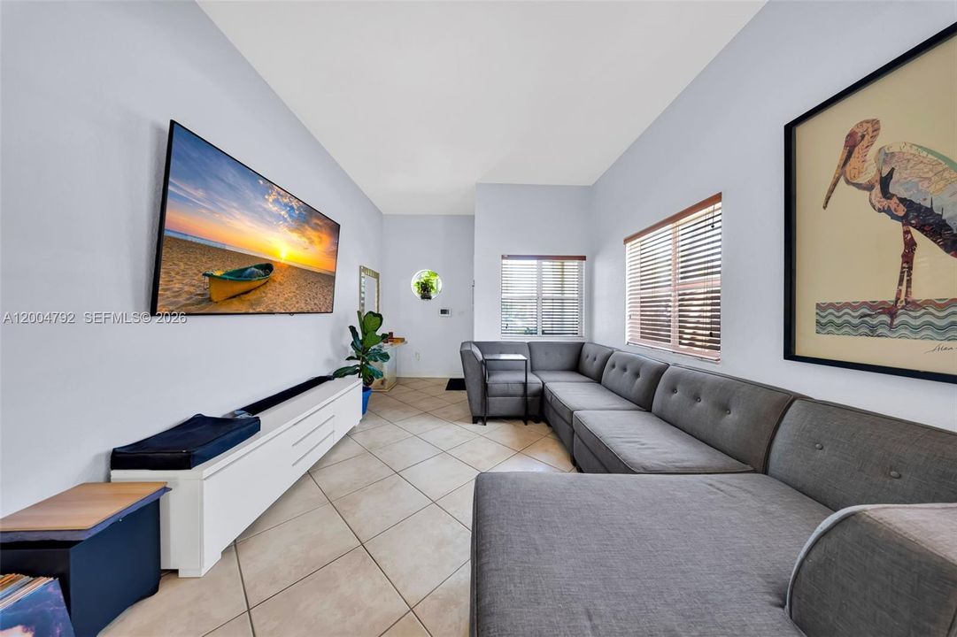 For Sale: $479,000 (3 beds, 2 baths, 1812 Square Feet)