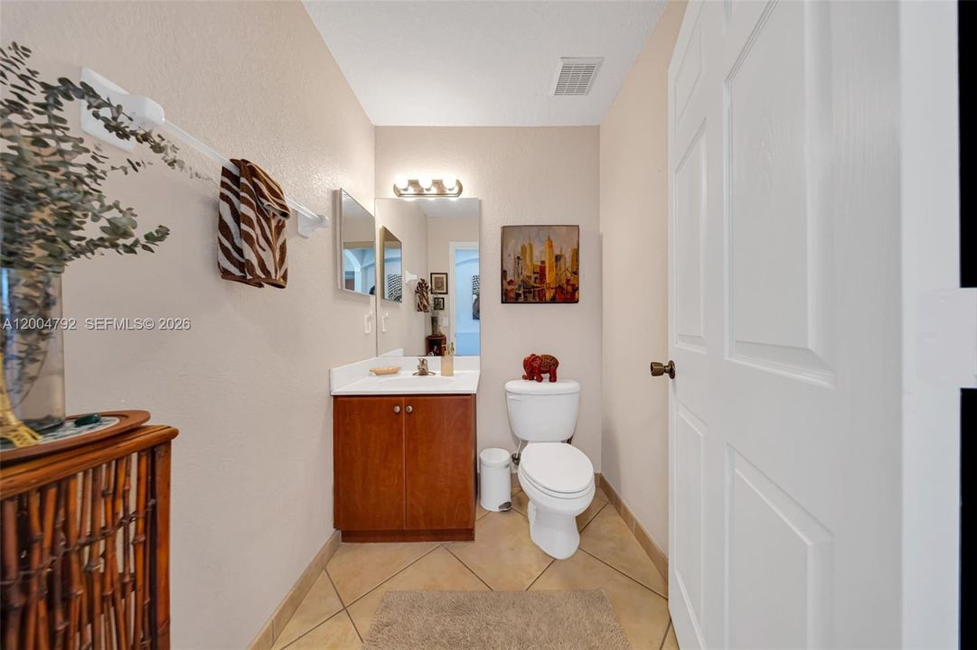 For Sale: $479,000 (3 beds, 2 baths, 1812 Square Feet)