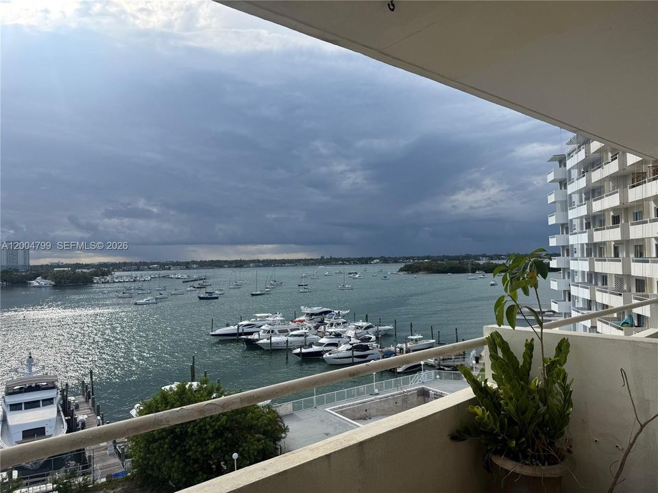 En Venta: $247,000 (1 camas, 1 baños, 644 Pies cuadrados)
