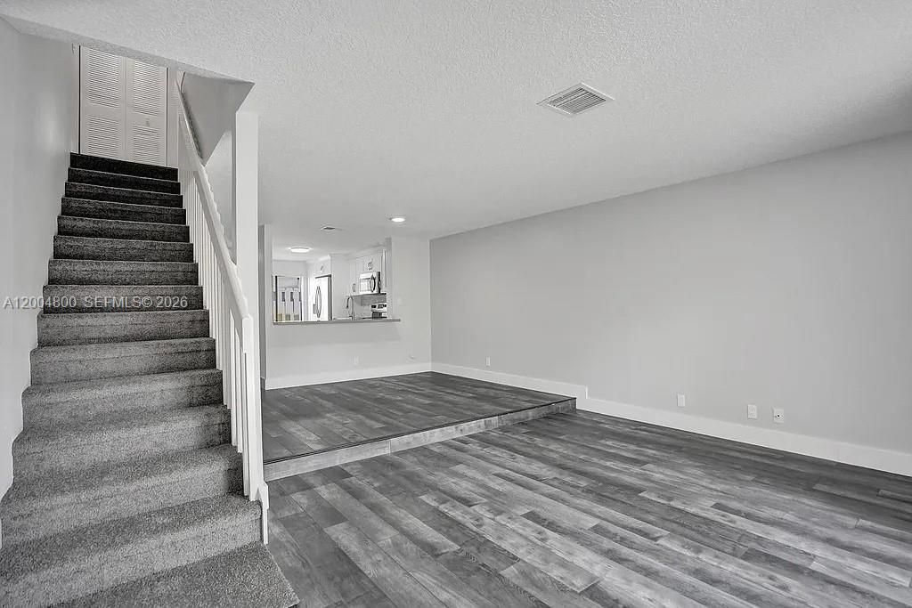 For Sale: $420,000 (2 beds, 2 baths, 1312 Square Feet)