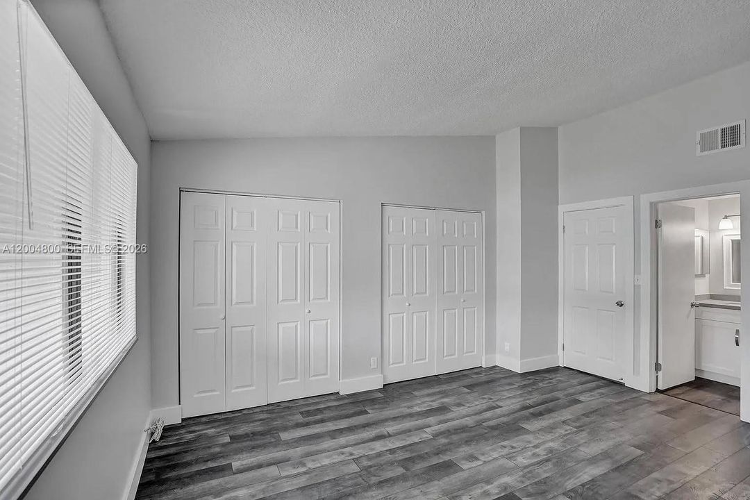 For Sale: $420,000 (2 beds, 2 baths, 1312 Square Feet)