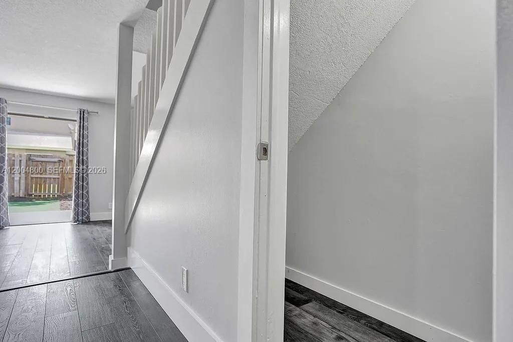 For Sale: $420,000 (2 beds, 2 baths, 1312 Square Feet)