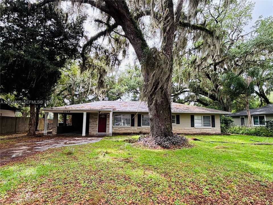 For Sale: $265,000 (3 beds, 2 baths, 1624 Square Feet)