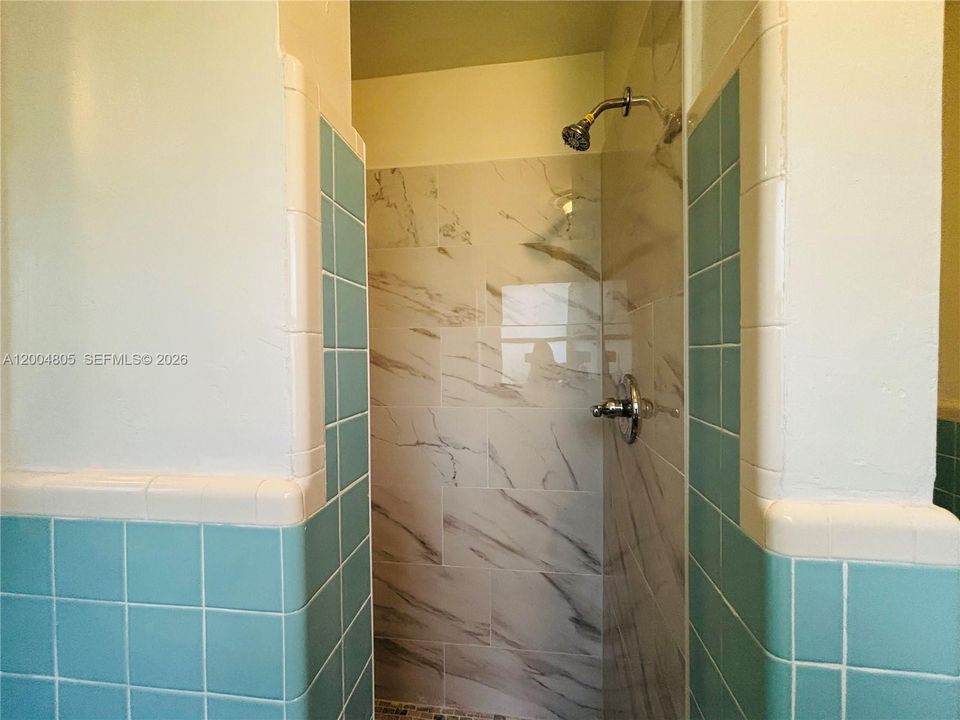 For Sale: $265,000 (3 beds, 2 baths, 1624 Square Feet)