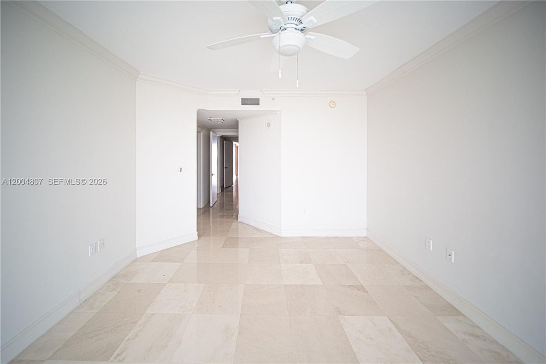 Active With Contract: $12,500 (6 beds, 6 baths, 5958 Square Feet)