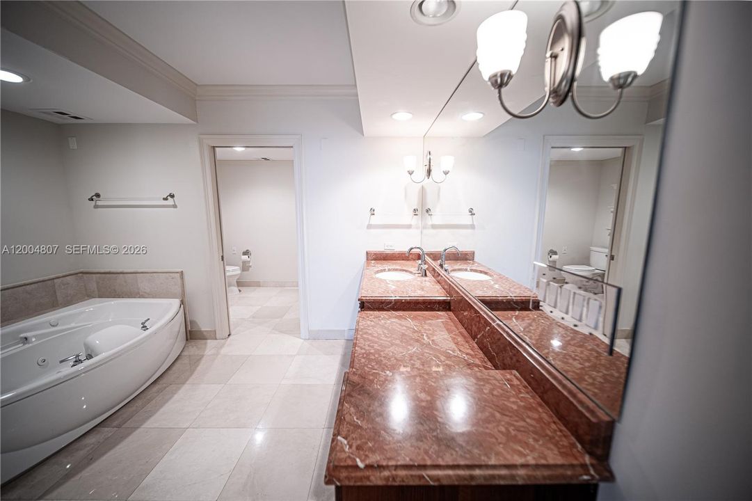Active With Contract: $12,500 (6 beds, 6 baths, 5958 Square Feet)