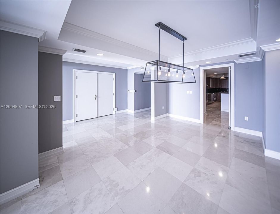 Active With Contract: $12,500 (6 beds, 6 baths, 5958 Square Feet)