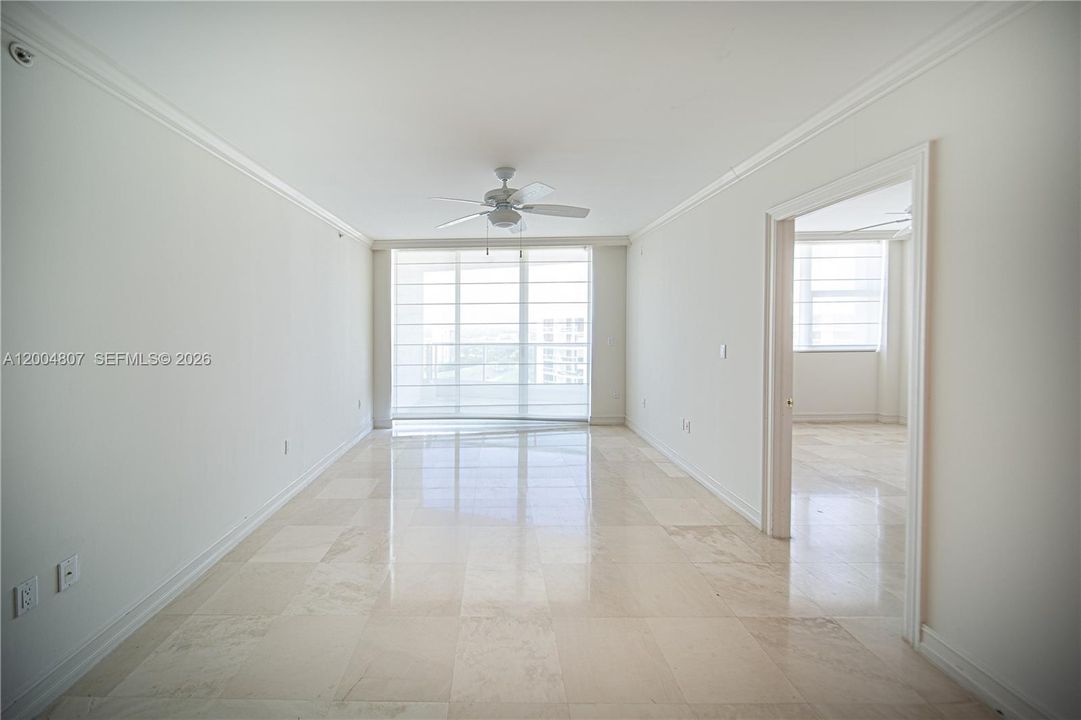 Active With Contract: $12,500 (6 beds, 6 baths, 5958 Square Feet)