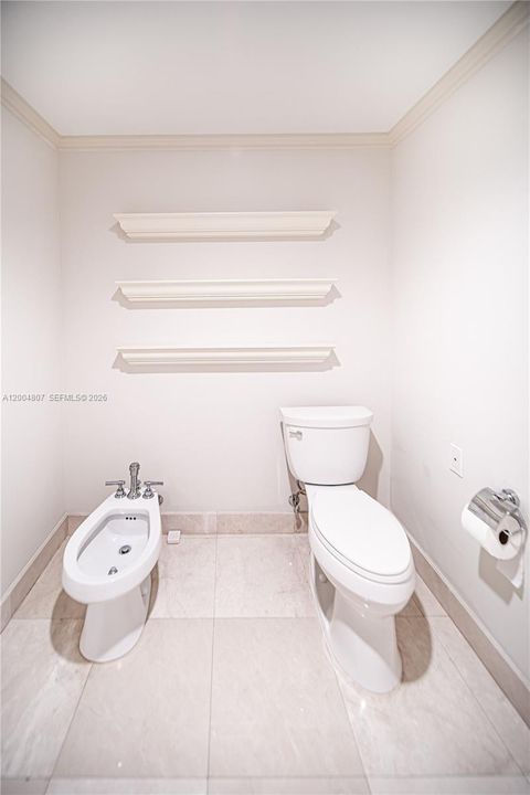 Active With Contract: $12,500 (6 beds, 6 baths, 5958 Square Feet)