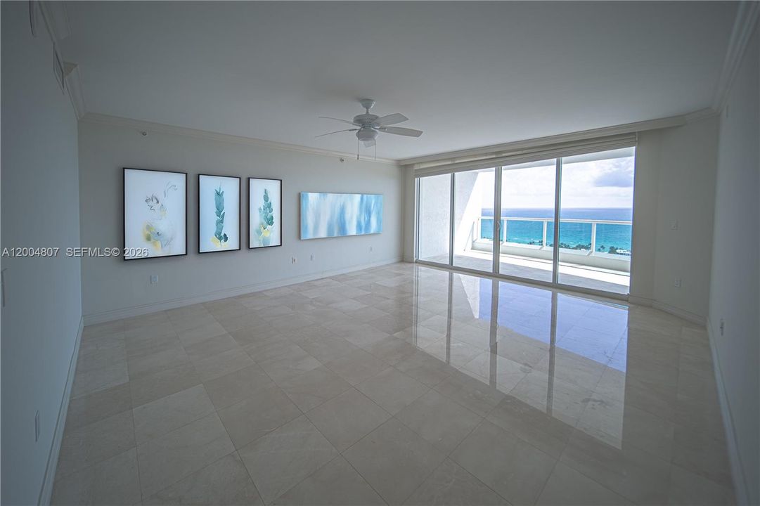 Active With Contract: $12,500 (6 beds, 6 baths, 5958 Square Feet)