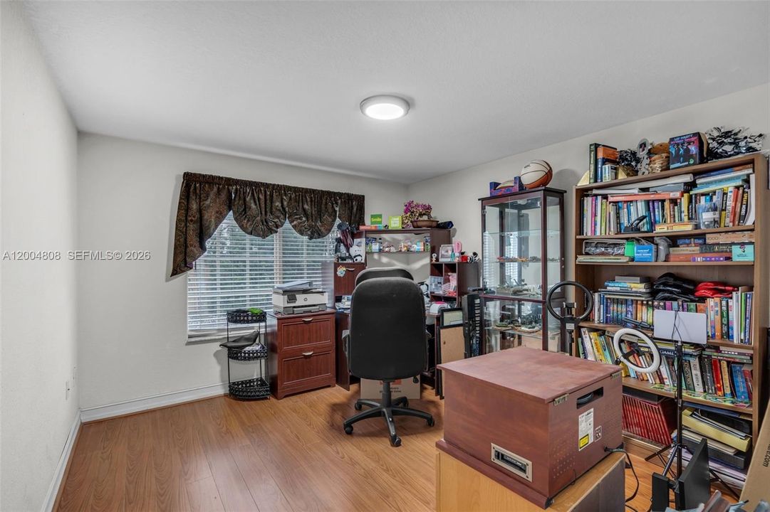 For Sale: $1,125,000 (4 beds, 3 baths, 2609 Square Feet)