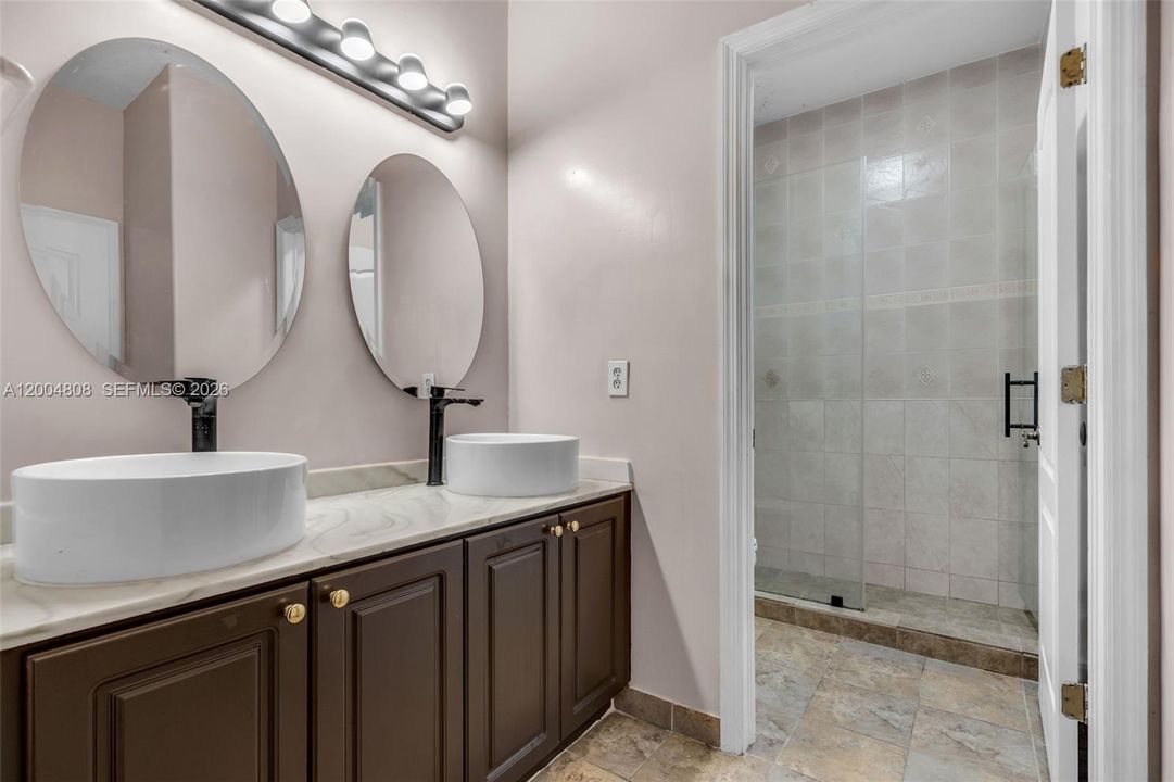 For Sale: $1,125,000 (4 beds, 3 baths, 2609 Square Feet)