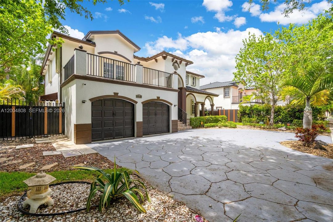 For Sale: $1,125,000 (4 beds, 3 baths, 2609 Square Feet)