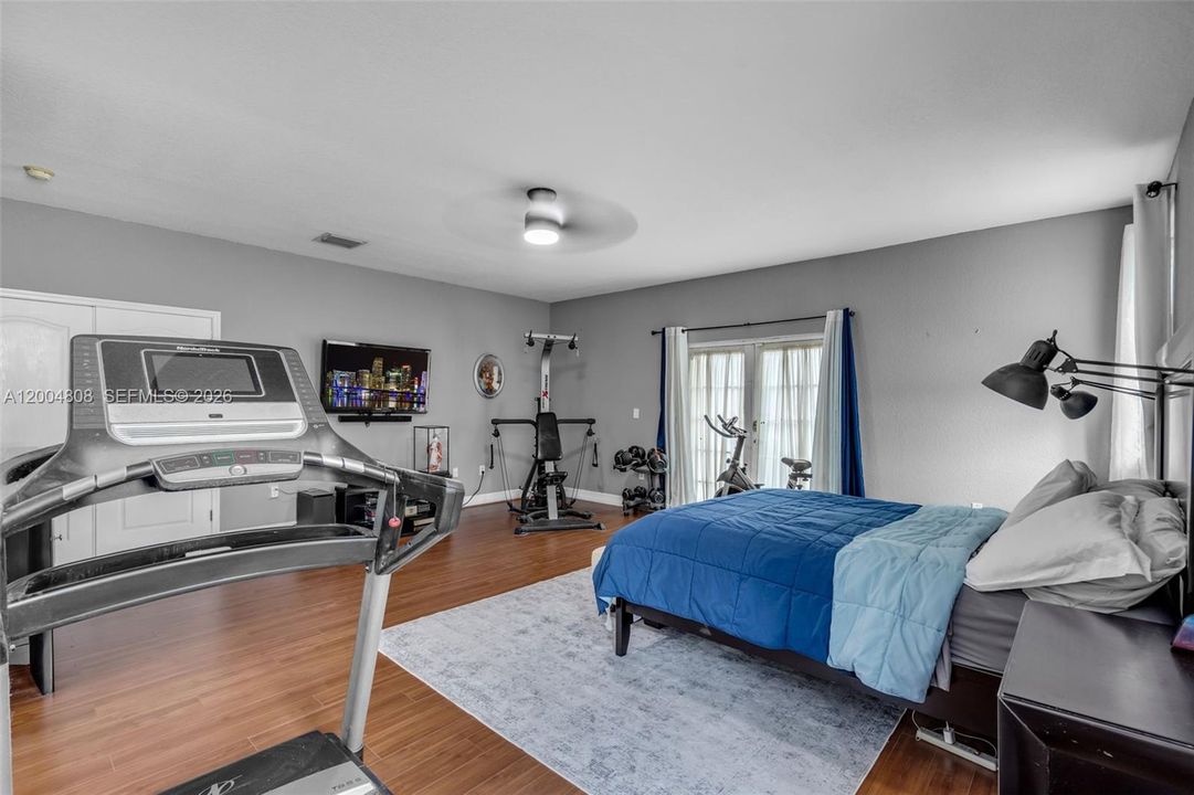 For Sale: $1,125,000 (4 beds, 3 baths, 2609 Square Feet)