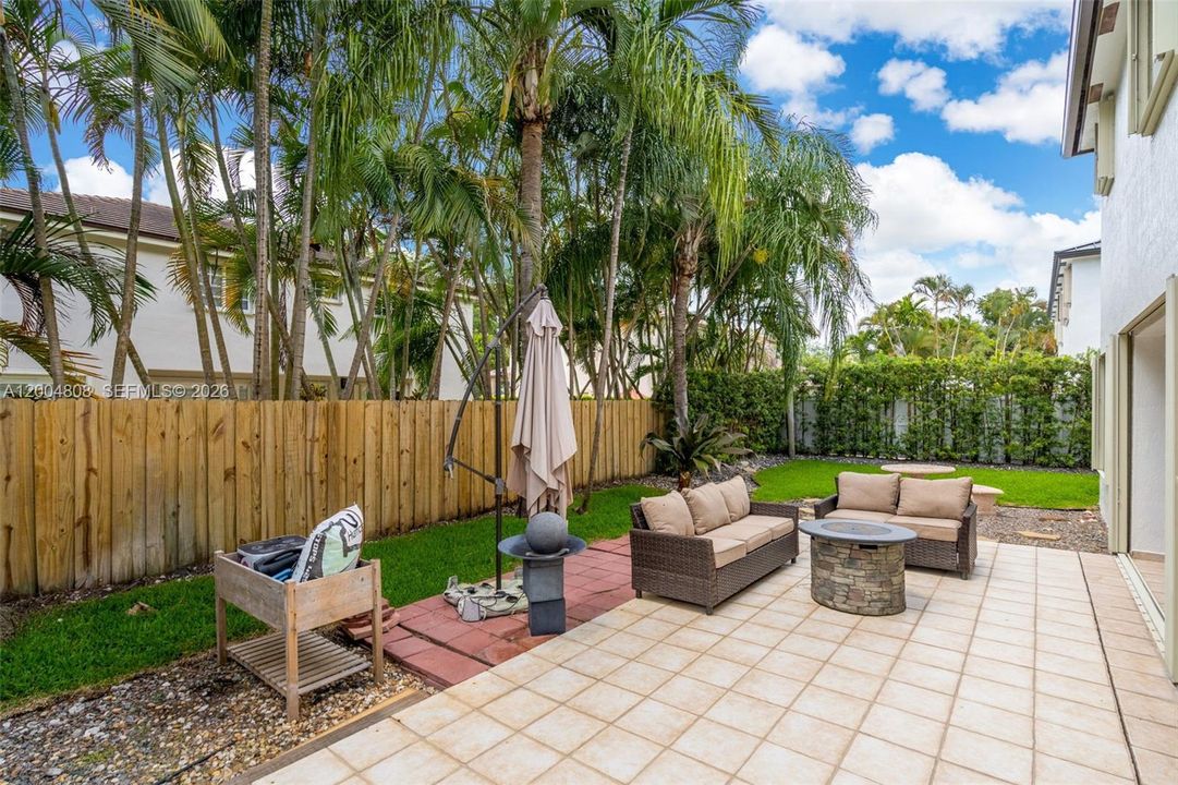 For Sale: $1,125,000 (4 beds, 3 baths, 2609 Square Feet)