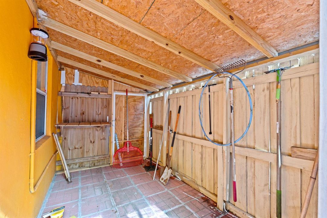 25-web-or-mls-A7402344