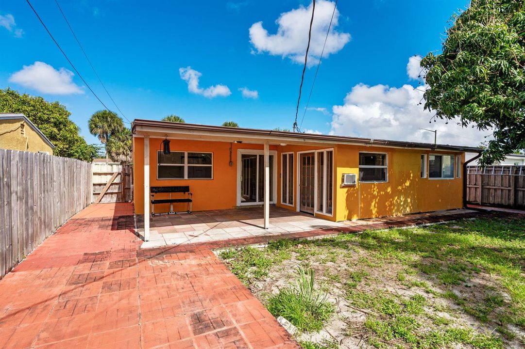 29-web-or-mls-A7402257