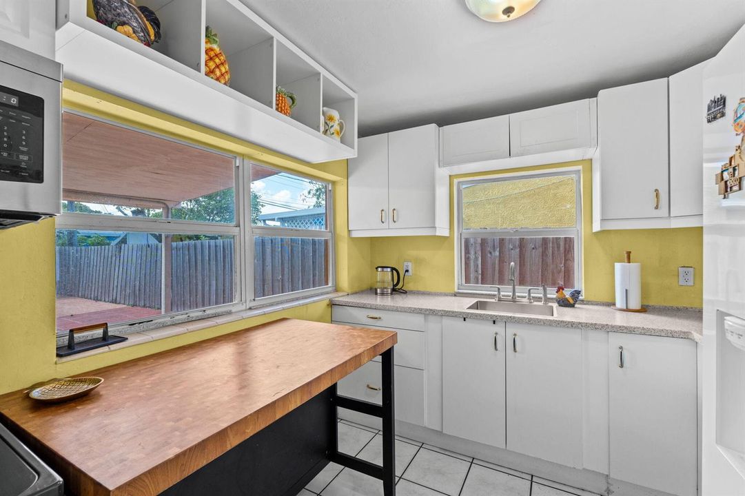 14-web-or-mls-A7402320
