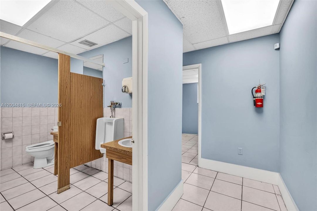 Active With Contract: $4,000 (0 beds, 0 baths, 0 Square Feet)