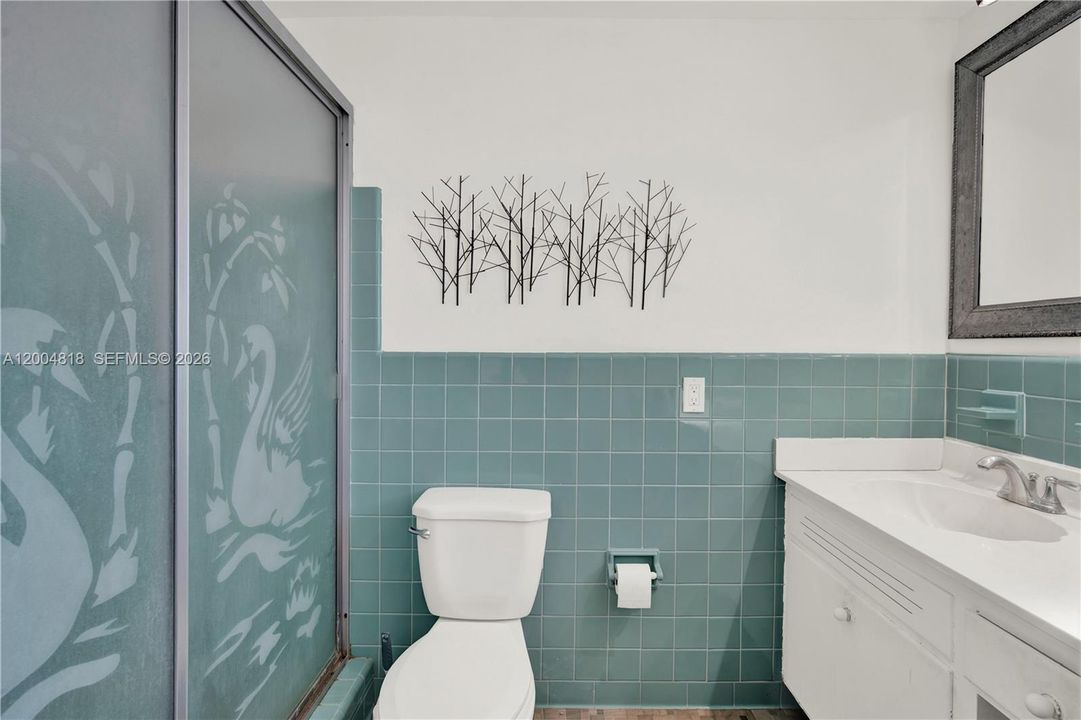 Recently Rented: $3,000 (3 beds, 2 baths, 1450 Square Feet)