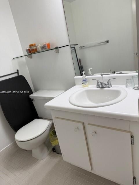 Active With Contract: $1,650 (1 beds, 1 baths, 702 Square Feet)