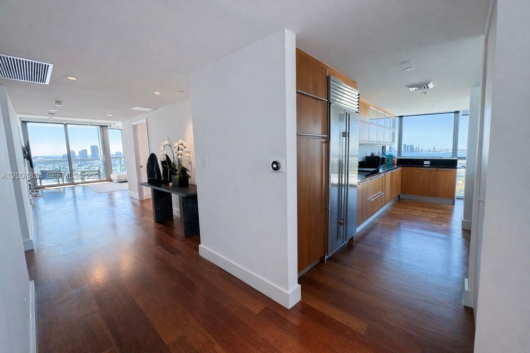 For Sale: $9,475,000 (4 beds, 4 baths, 2411 Square Feet)