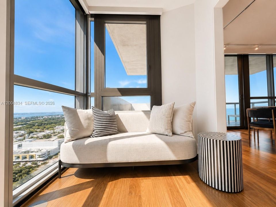 For Sale: $9,475,000 (4 beds, 4 baths, 2411 Square Feet)