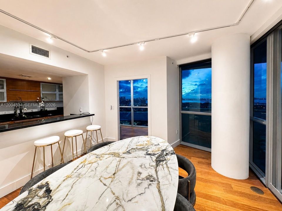 For Sale: $9,475,000 (4 beds, 4 baths, 2411 Square Feet)