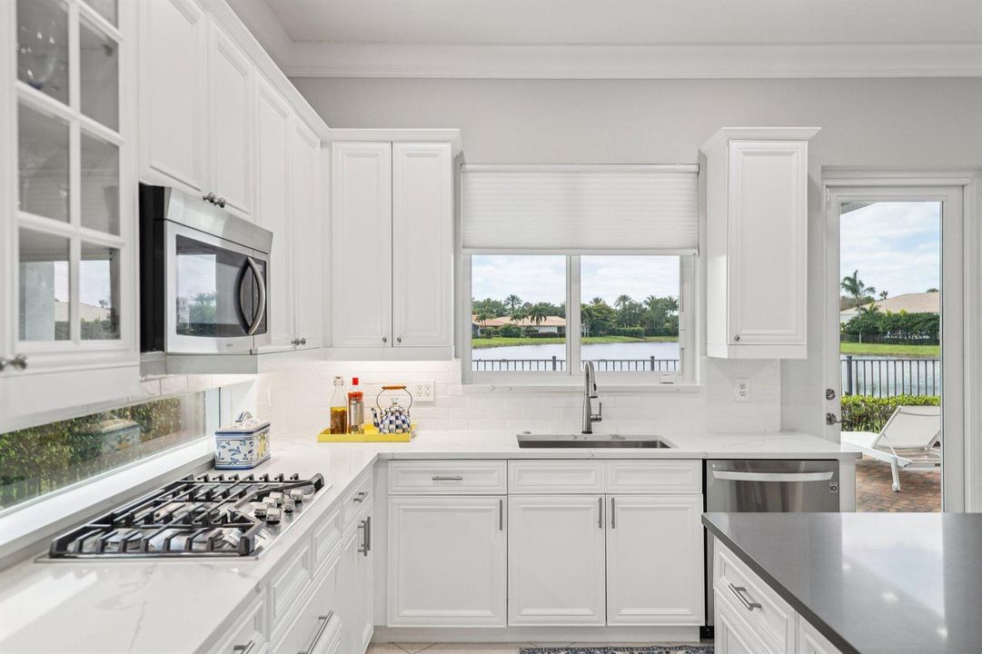 Updated chef’s kitchen
