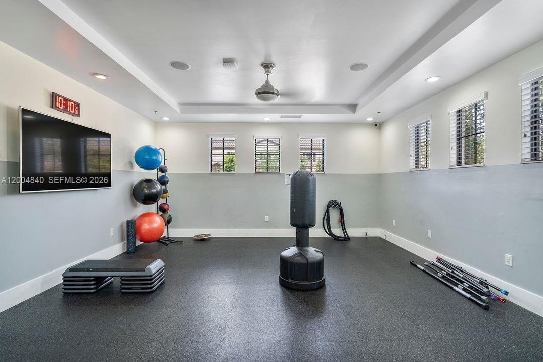 Active With Contract: $750,000 (4 beds, 3 baths, 2460 Square Feet)