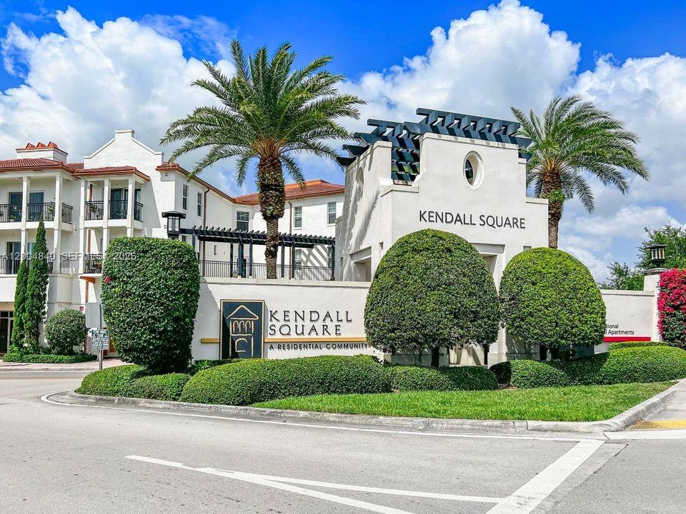 Active With Contract: $750,000 (4 beds, 3 baths, 2460 Square Feet)