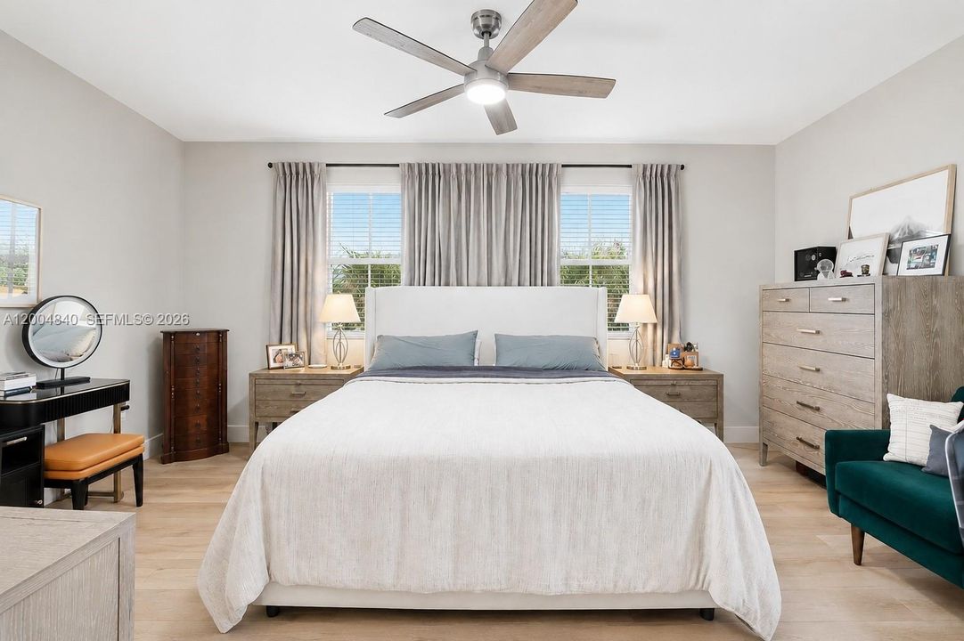 Active With Contract: $750,000 (4 beds, 3 baths, 2460 Square Feet)