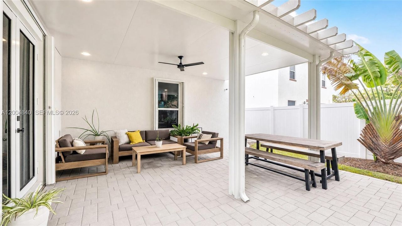 Active With Contract: $750,000 (4 beds, 3 baths, 2460 Square Feet)