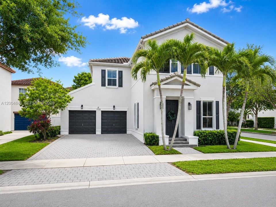 Active With Contract: $750,000 (4 beds, 3 baths, 2460 Square Feet)