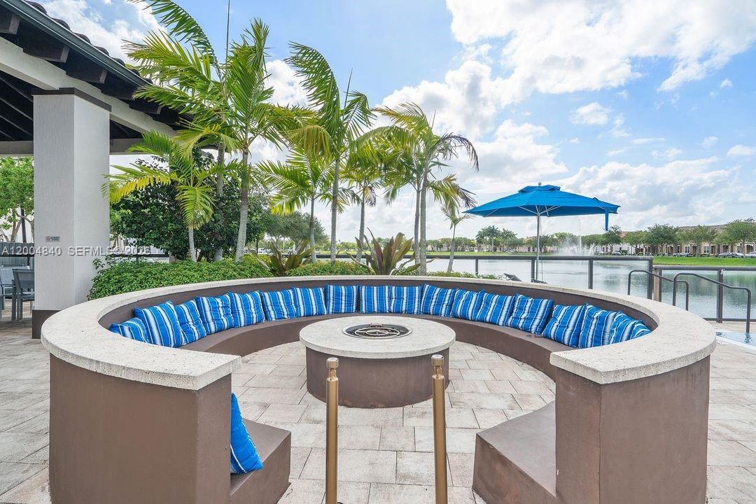 Active With Contract: $750,000 (4 beds, 3 baths, 2460 Square Feet)