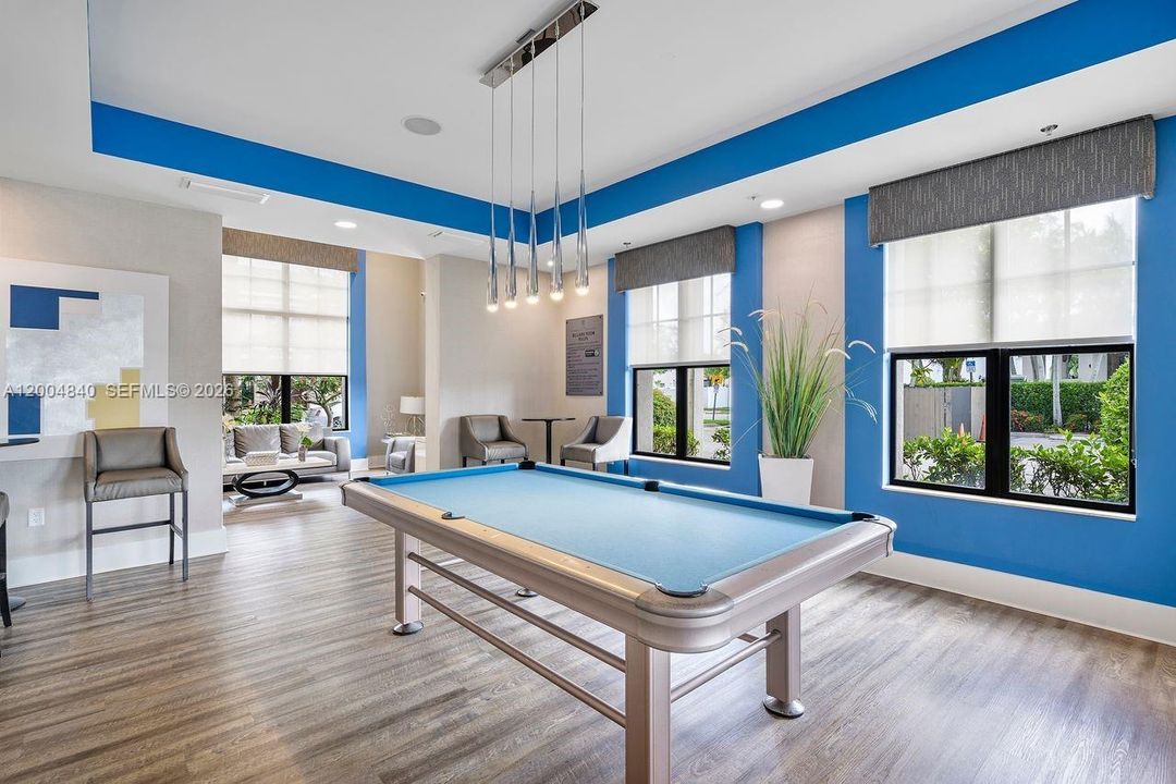 Active With Contract: $750,000 (4 beds, 3 baths, 2460 Square Feet)