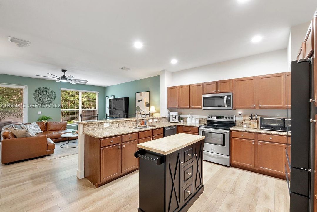 Active With Contract: $750,000 (4 beds, 3 baths, 2460 Square Feet)