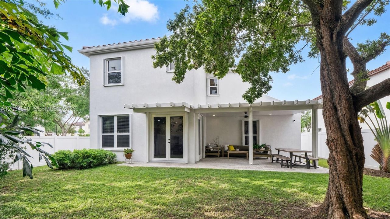 Active With Contract: $750,000 (4 beds, 3 baths, 2460 Square Feet)