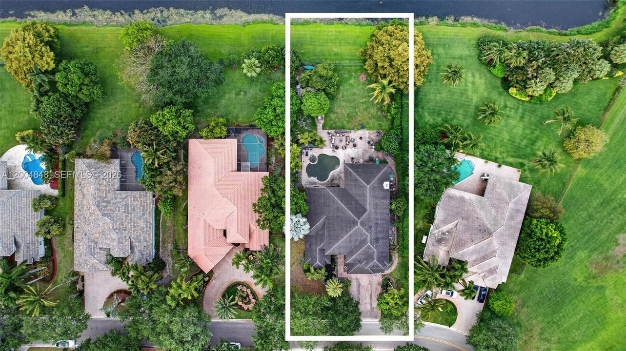 Active With Contract: $1,500,000 (6 beds, 4 baths, 4779 Square Feet)