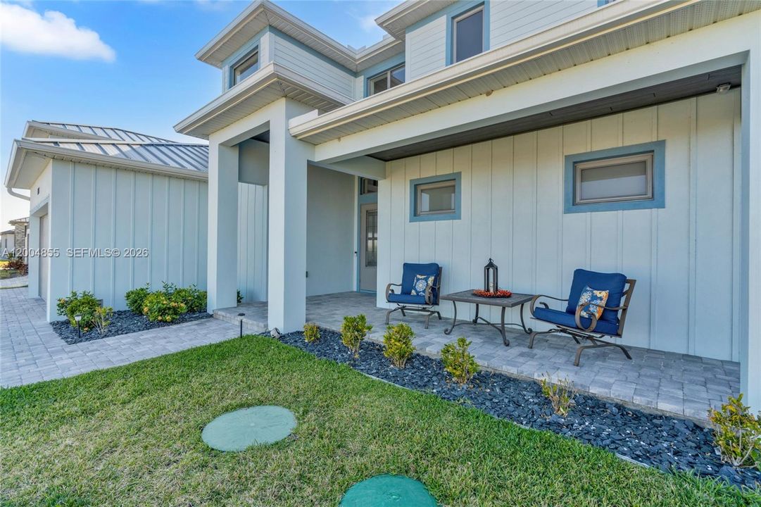 For Sale: $1,590,000 (3 beds, 4 baths, 3784 Square Feet)