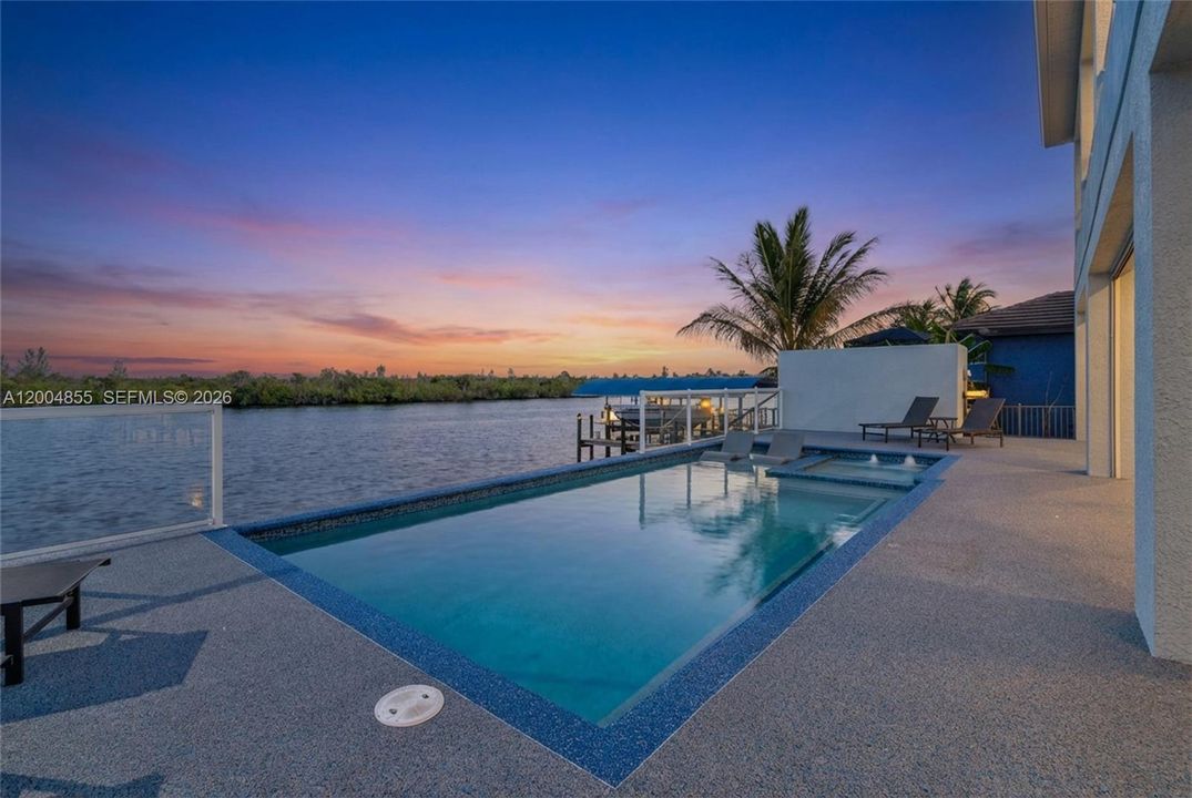 For Sale: $1,590,000 (3 beds, 4 baths, 3784 Square Feet)