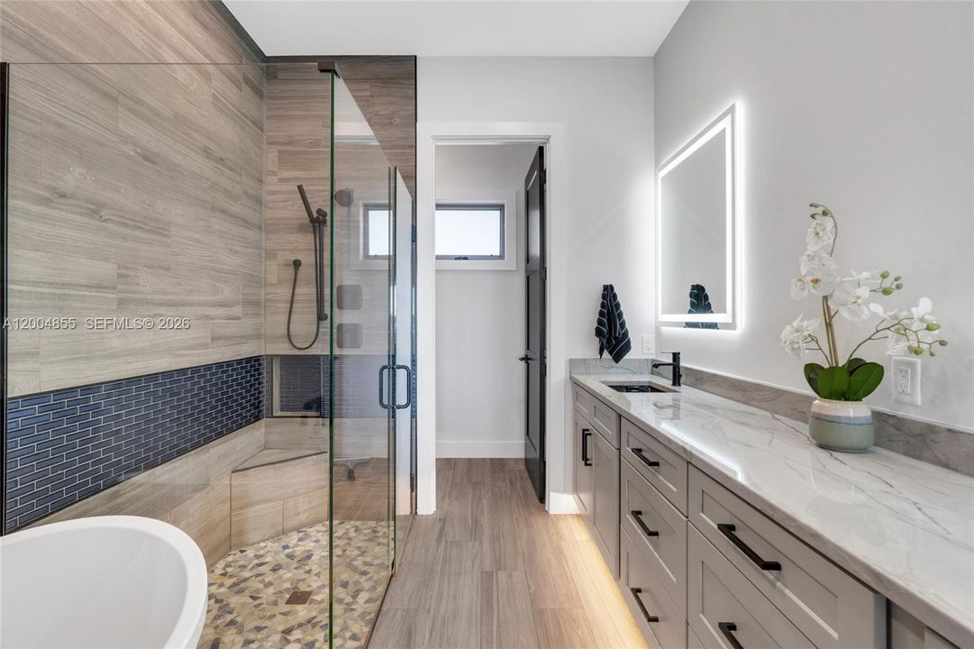 For Sale: $1,590,000 (3 beds, 4 baths, 3784 Square Feet)