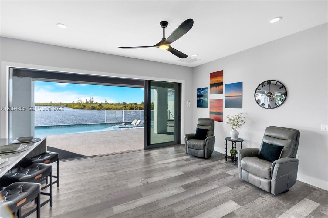 For Sale: $1,590,000 (3 beds, 4 baths, 3784 Square Feet)