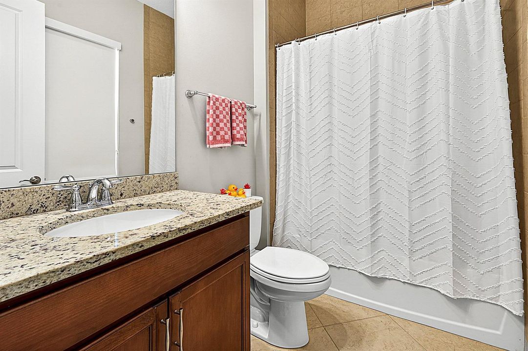 En-suite bath