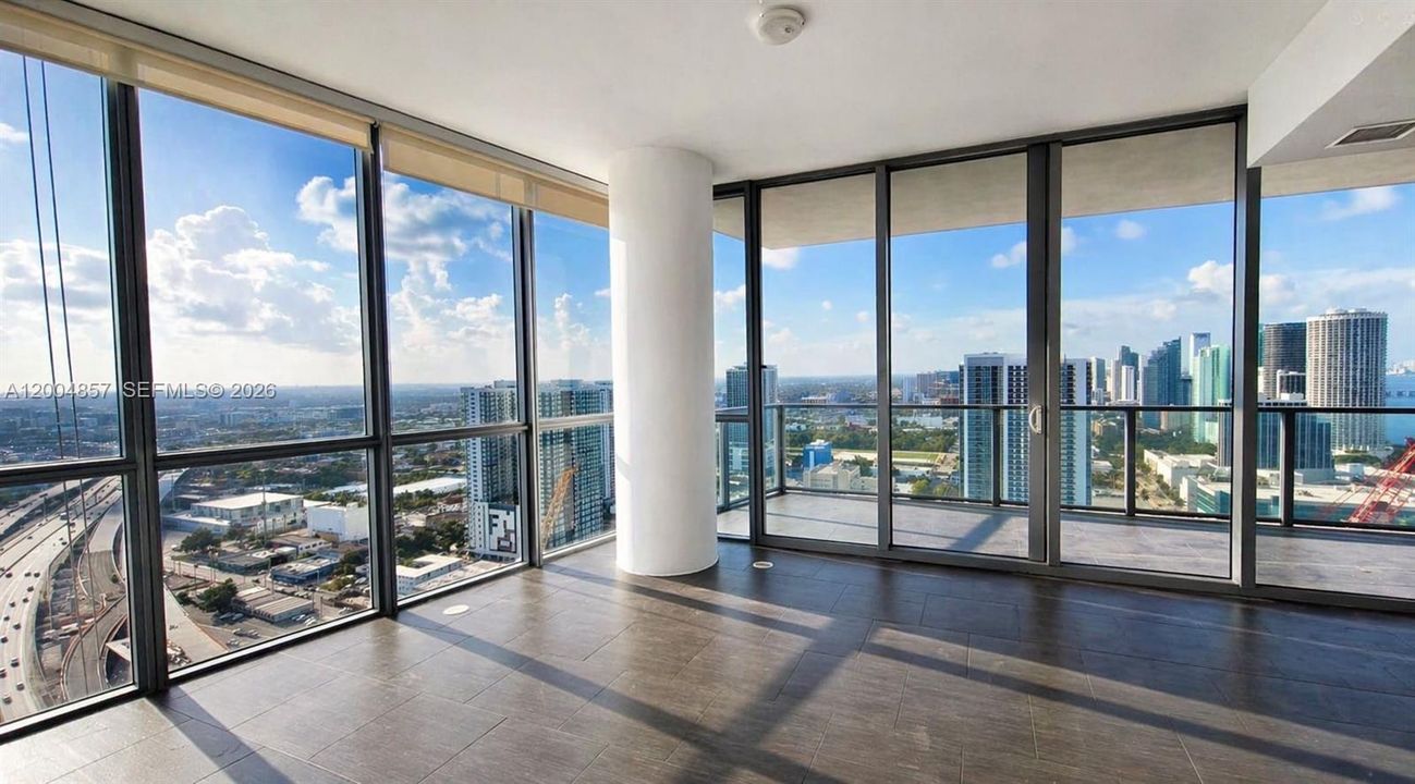 For Sale: $1,200,000 (2 beds, 2 baths, 1647 Square Feet)