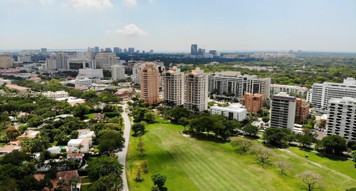 En Venta: $625,000 (2 camas, 2 baños, 1206 Pies cuadrados)