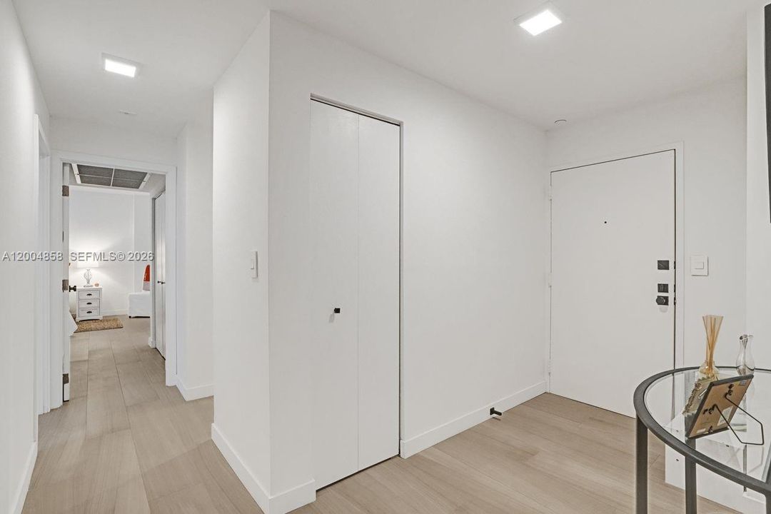En Venta: $625,000 (2 camas, 2 baños, 1206 Pies cuadrados)
